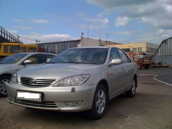 2004 Toyota Camry Photos