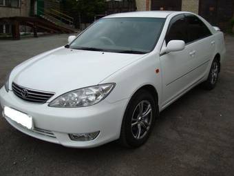 2004 Toyota Camry Photos