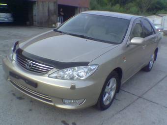 2004 Toyota Camry Pictures