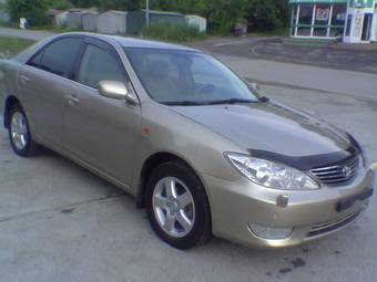 2004 Toyota Camry Photos