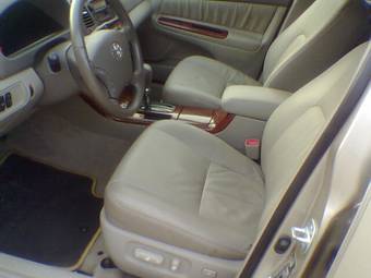 2004 Toyota Camry Pictures