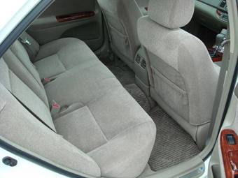 2004 Toyota Camry Images