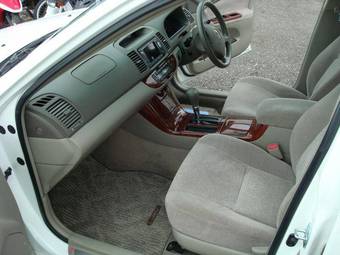 2004 Toyota Camry Pictures