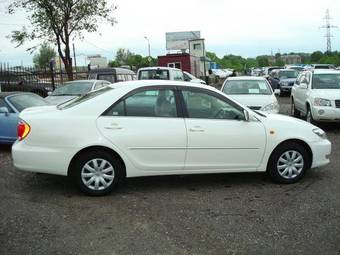 2004 Toyota Camry Wallpapers