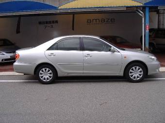 2004 Toyota Camry Pictures