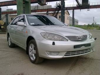 2004 Toyota Camry Photos