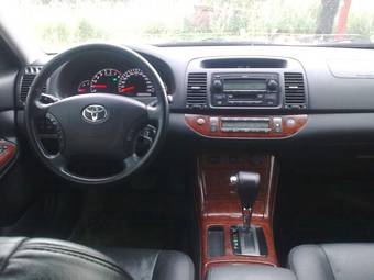 2004 Toyota Camry Pictures