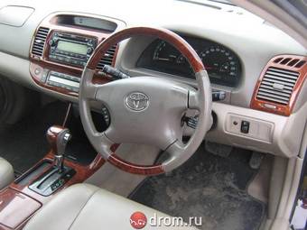 2004 Toyota Camry Photos