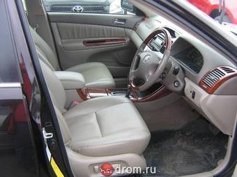 2004 Toyota Camry Pictures