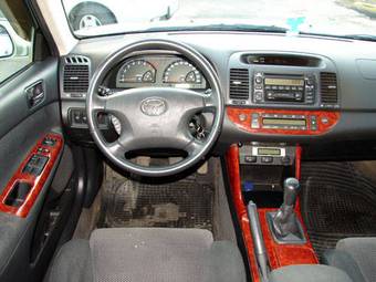 2004 Toyota Camry Pictures