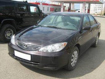 2004 Toyota Camry Photos