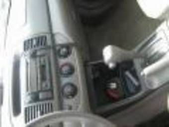 2004 Toyota Camry Pictures
