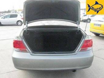 2004 Toyota Camry Photos
