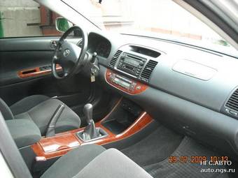 2004 Toyota Camry Pictures