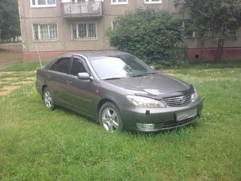 2004 Toyota Camry Pictures