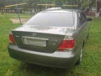2004 Toyota Camry Photos