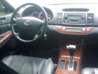2004 Toyota Camry Pictures