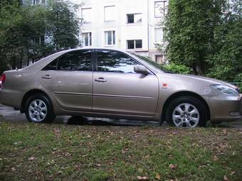2004 Toyota Camry Photos
