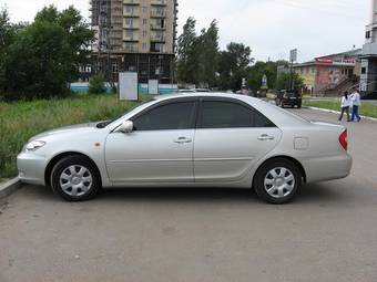 2004 Toyota Camry Photos