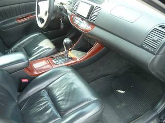 2004 Toyota Camry Pictures