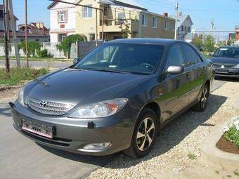 2004 Toyota Camry Photos