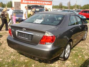 2004 Toyota Camry Photos