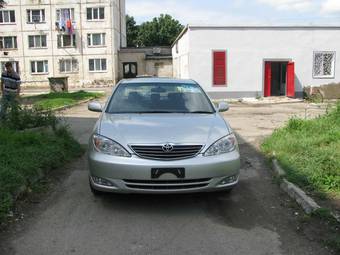 2004 Toyota Camry Pictures