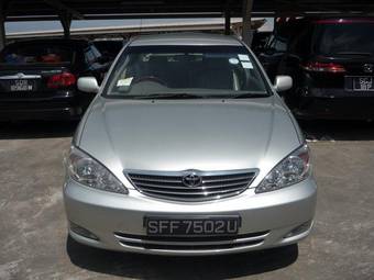 2004 Toyota Camry Photos