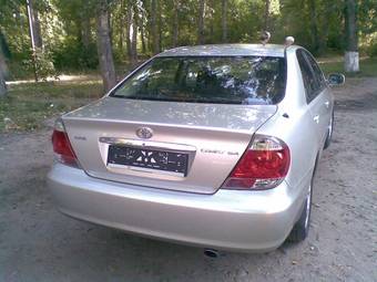 2004 Toyota Camry Photos
