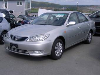 2004 Toyota Camry Pictures