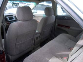 2004 Toyota Camry Pictures