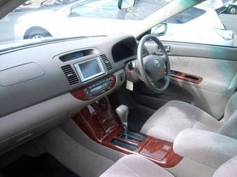 2004 Toyota Camry Photos