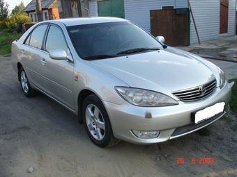2004 Toyota Camry Pictures