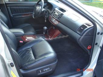 2004 Toyota Camry Photos