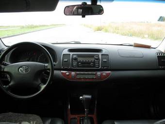 2004 Toyota Camry Pictures