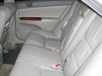 2004 Toyota Camry Photos