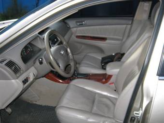 2004 Toyota Camry Wallpapers
