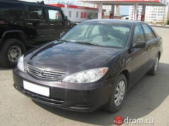 2004 Toyota Camry Pictures