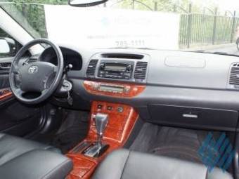 2005 Toyota Camry Pictures
