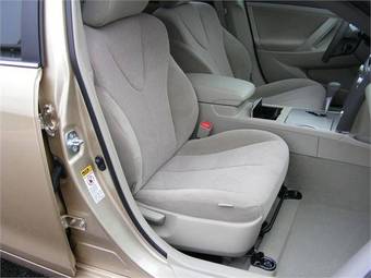 2010 Toyota Camry Pics