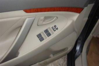 2010 Toyota Camry Pictures