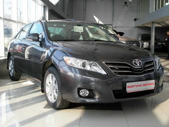 2010 Toyota Camry Photos