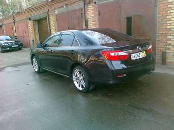 2011 Toyota Camry Photos