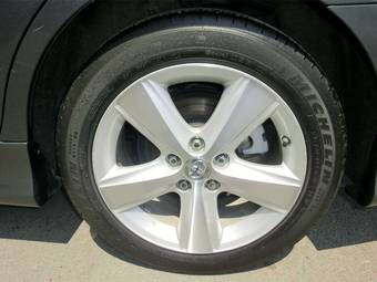 2011 Toyota Camry Pictures