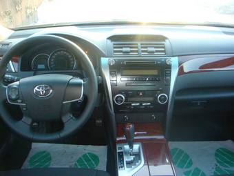 2012 Toyota Camry Pictures