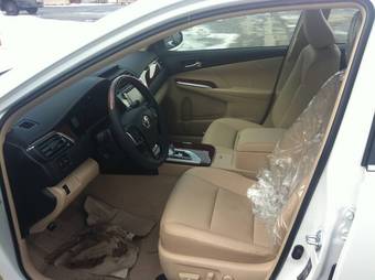 2012 Toyota Camry Photos