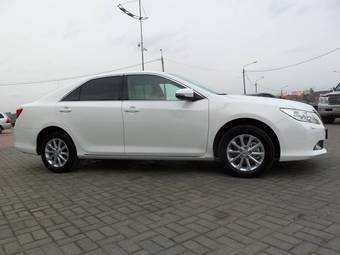 2012 Toyota Camry Pictures