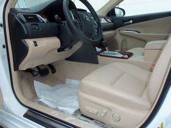 2012 Toyota Camry Pictures