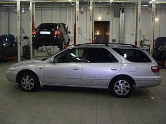 1997 Toyota Camry Gracia Photos