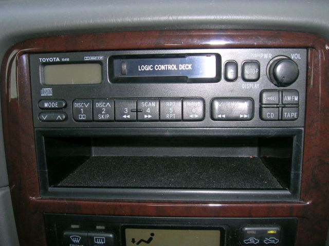 1998 Toyota Camry Gracia Wallpapers